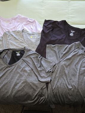 Lot Of 5 Women’s Athletic Tee Lot - Grey, Black & Light Pink